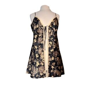 VICTORIA'S SECRET Women's BabyDoll Sleeveless V-Neck Floral Open Front Size‎ XL